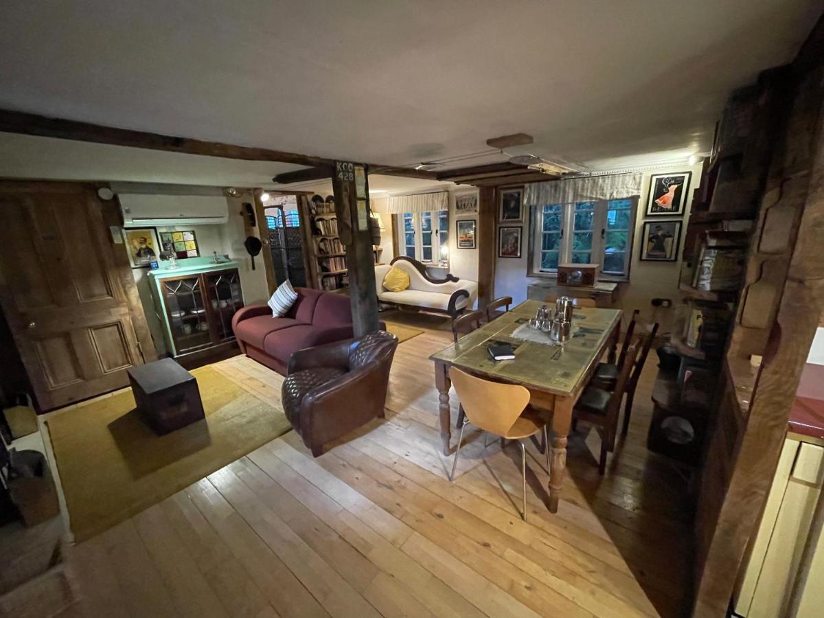 Remarkable Boultons Barn With Hot Tub Newton Abbot Exterior photo
